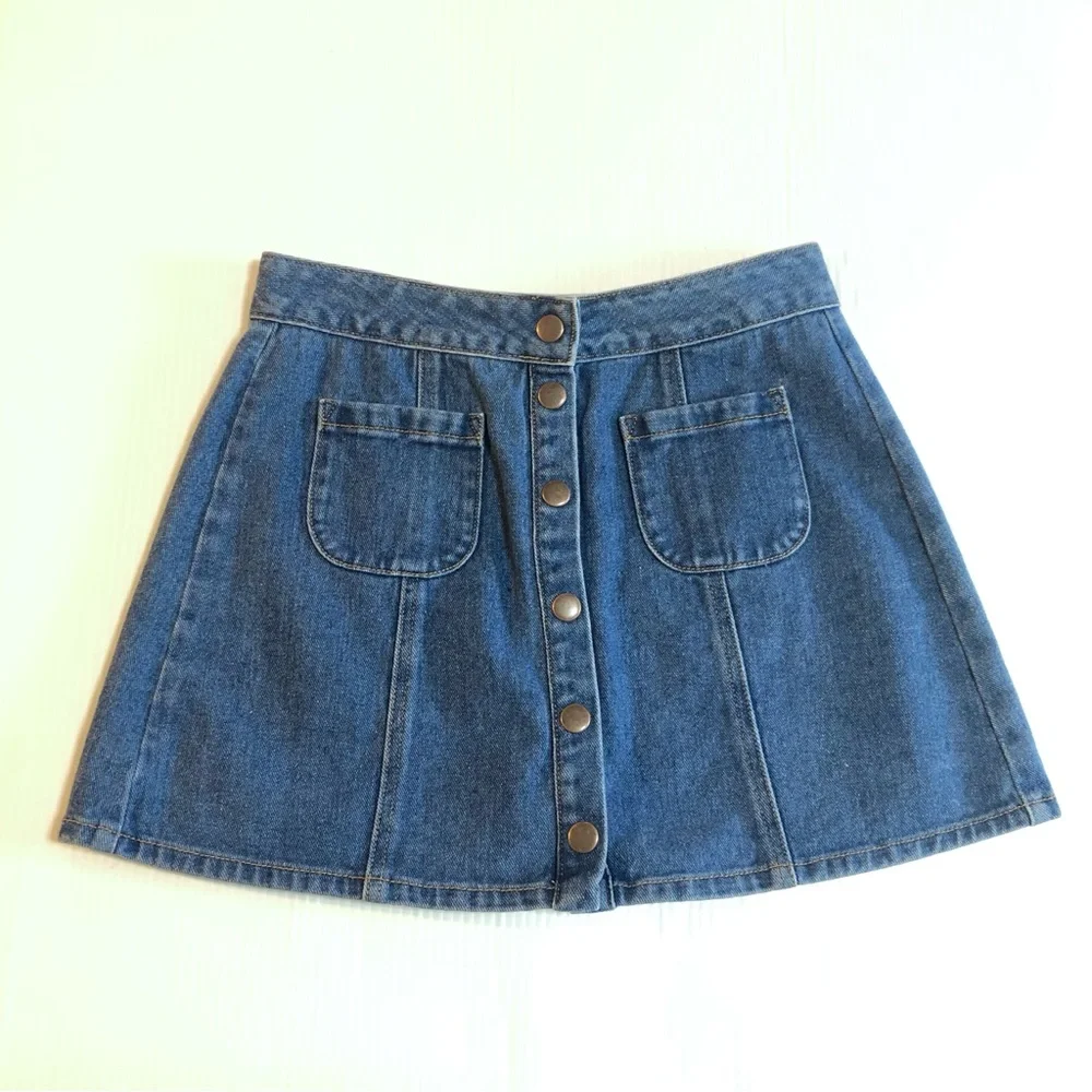 Brandy Melville Snap Front Denim Mini Skirt, 27 - Picture 4 of 11